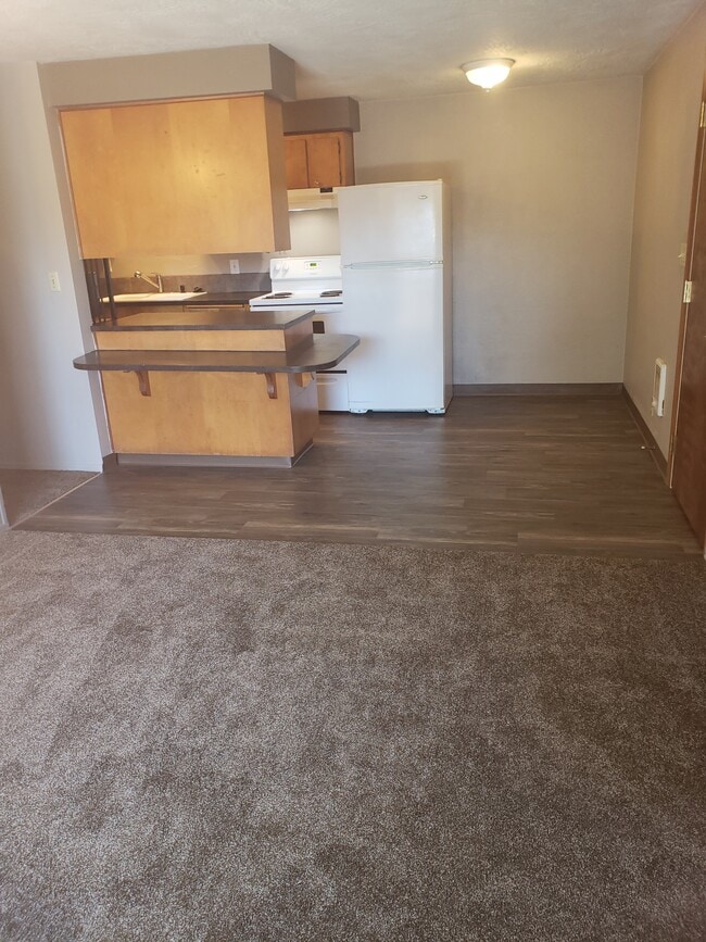 Photo - 4012 Carson Dr SE