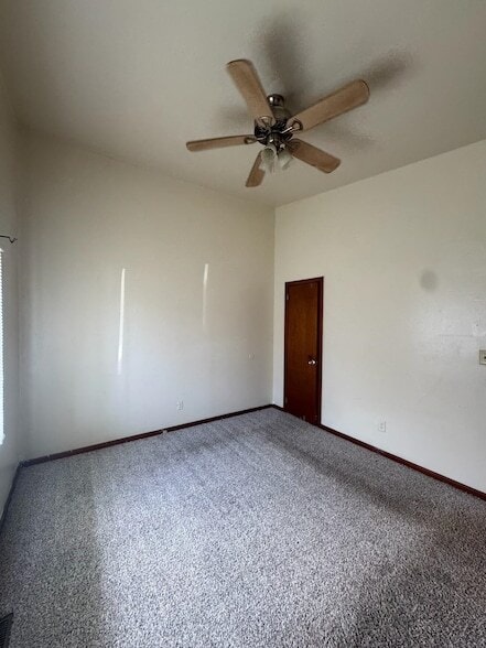 Photo - 1850 Ivy Ln