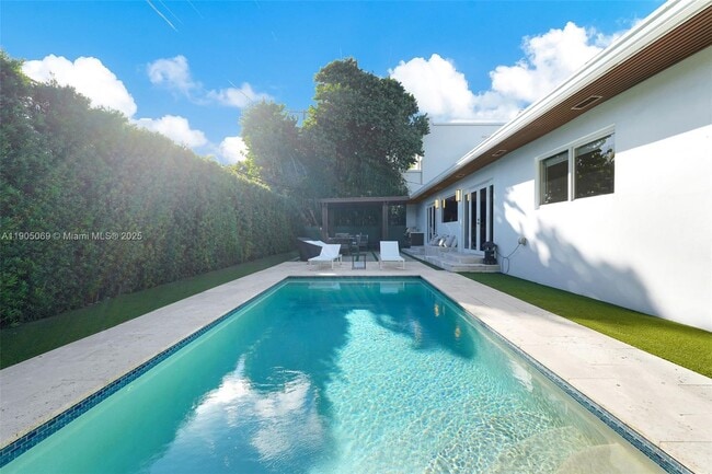 Building Photo - 397 Harbor Ct