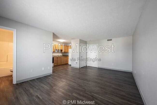 Photo - 1702 W Michigan St Unit 10