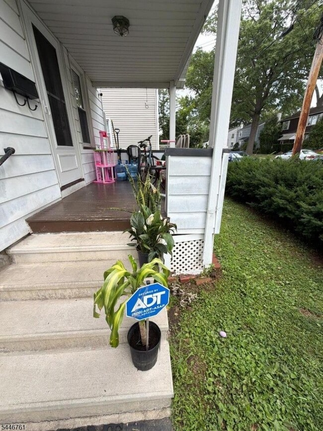 Photo - 8 8th Ave