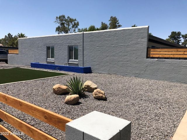 Building Photo - TERRIFIC 2 BEDROOMS 1 BATH SINGLE LEVEL UN... Unit 3 Rental