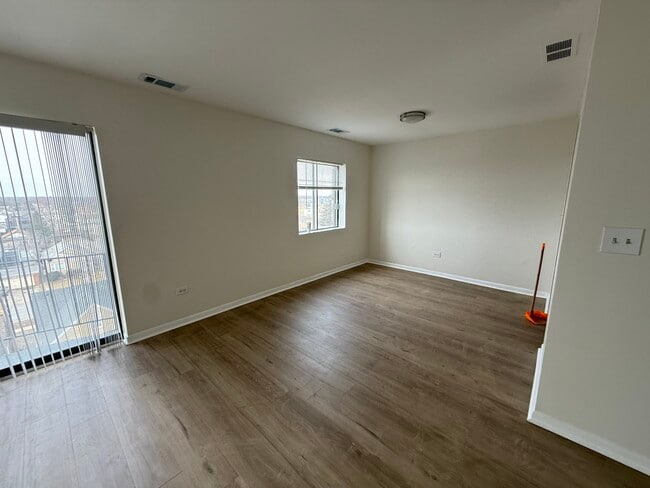 Photo - 2310 N Harlem Ave