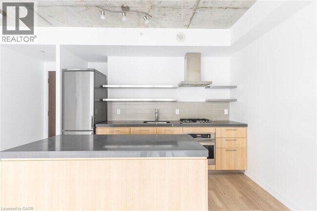 Photo - 326 King St W Unité 326