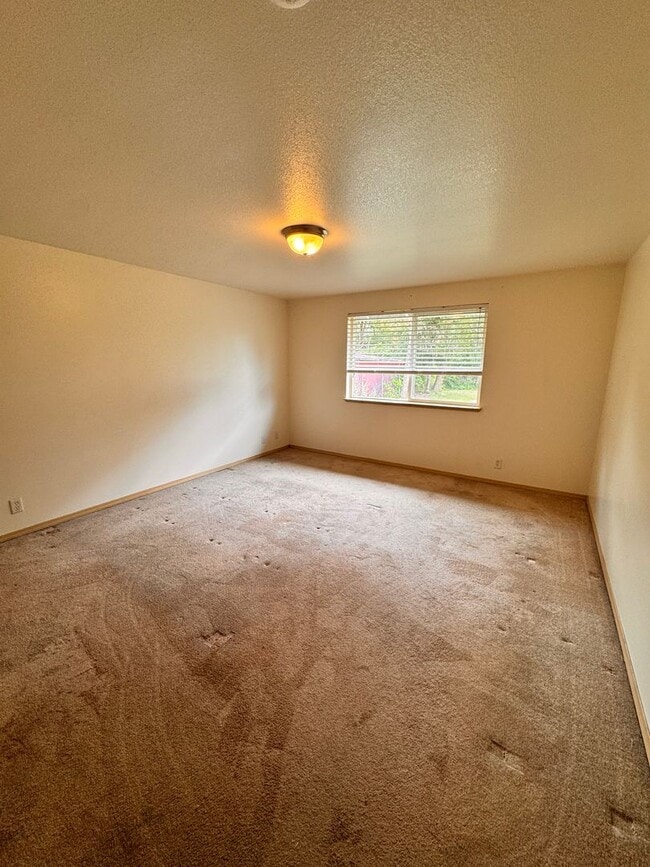 Photo - Newton Creek 3 bedroom 2 bath home