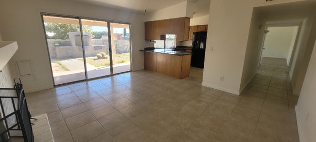Photo - 550 N Gollob Rd