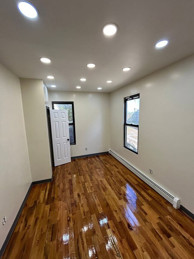 436 Gregory St