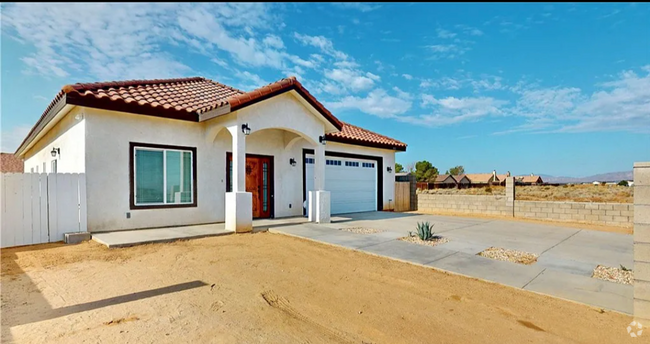 Building Photo - 4 Bedroom/3 Bath Home for Rent Available N...