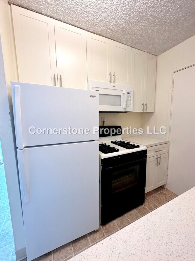 Photo - 2873 S King St