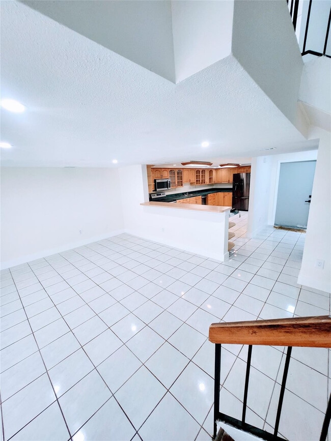 Photo - 793 NE 206th St