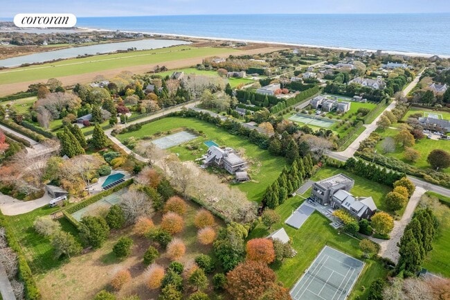 Photo - 230 Town Line Rd