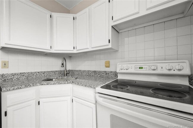 Photo - 49 Atwater Ave Unit 2