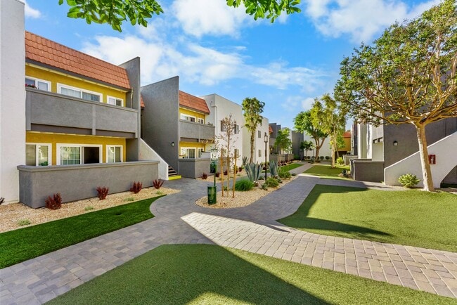 Solara Apartment Homes