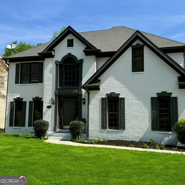 Photo - 2287 Birch Hollow Trail