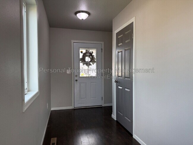 Photo - 2009 42nd St S