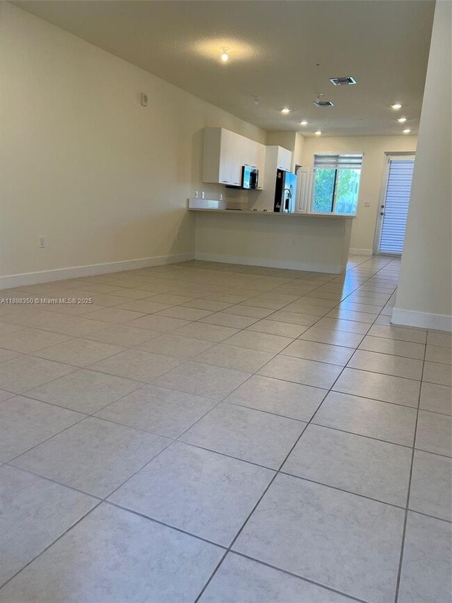 Photo - 10270 NW 66th St