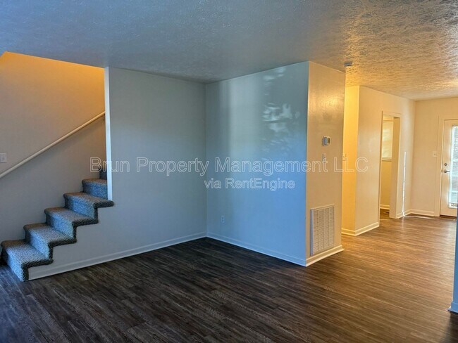 Photo - 1204 Glade Hill Dr