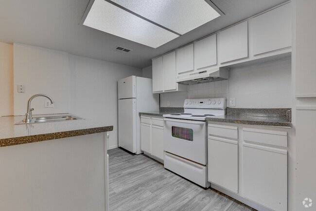 Solano Park Apartments - Solano Park Apartments