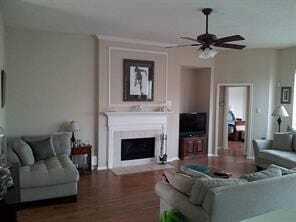 4434 Grove Park Dr