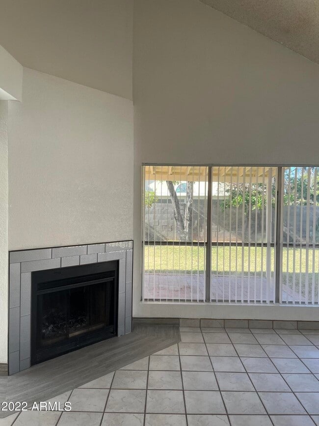 Photo - 1524 N Apache Dr