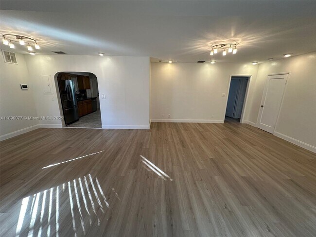 Photo - 1000 W Las Olas Blvd