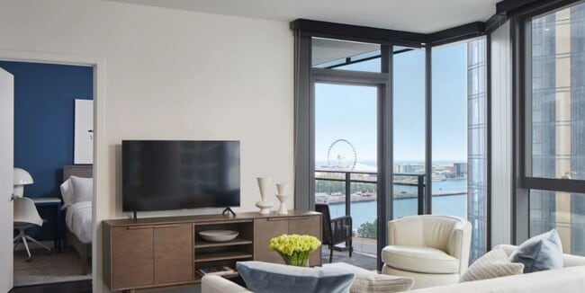 Photo - 455 E Waterside Dr