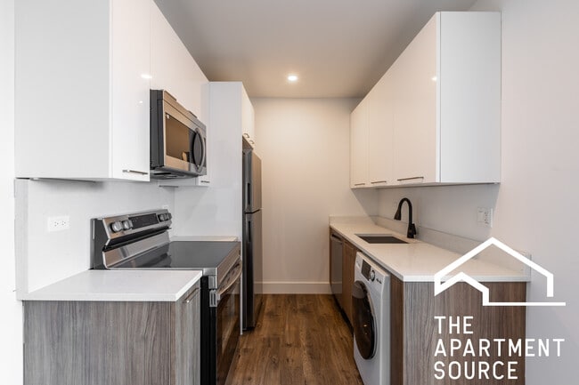 Building Photo - 941 W Carmen Ave Unit 105 Rental
