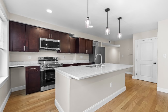 Photo - 1439 Haubert St Unidad 2