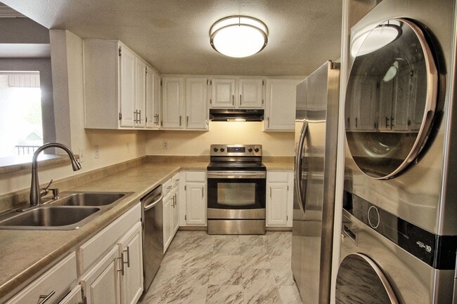 Building Photo - 12338 W Dorado Pl Unit 12338 w dorado Pl