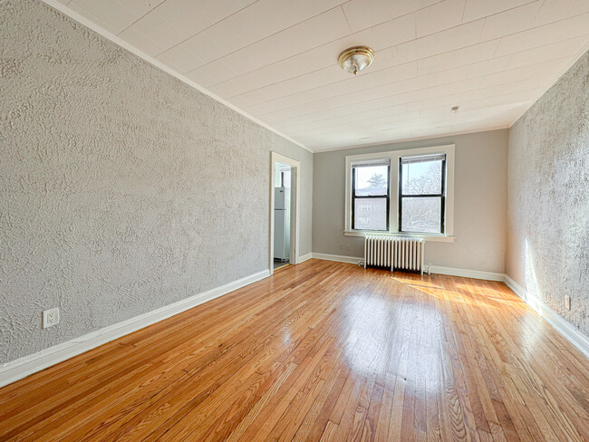 Photo - 179 Sigourney St Apartments Unit 203