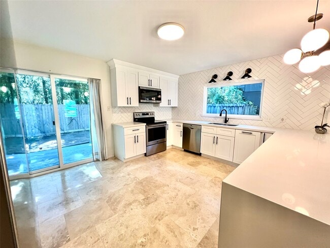 23 Dellforest Ct