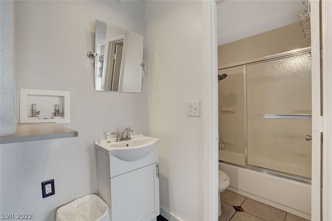 Photo - 4600 University Center Dr Unit 188