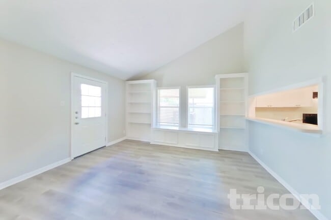 Photo - 13307 Venice Cir