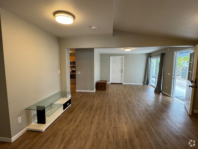 Building Photo - 515 Kawainui St Rental