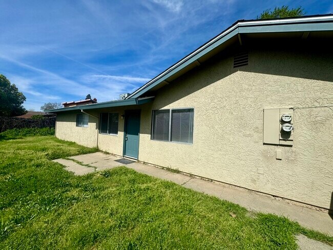 Photo - 5813 Hazel Ave