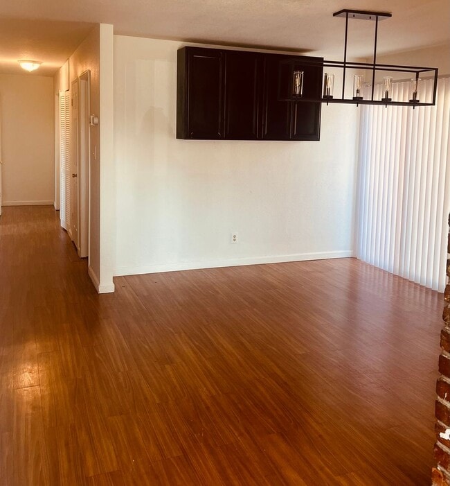 Photo - Spacious 4 BD/2 Bath in centrally located ...