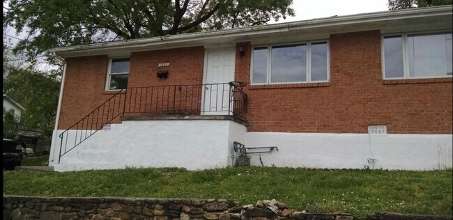 Photo - 1201 Floyd Ave SW Unit 1