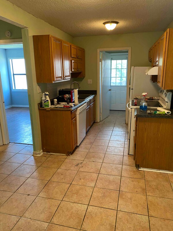 Photo - 755 Burcale Rd Apartment Unit k2