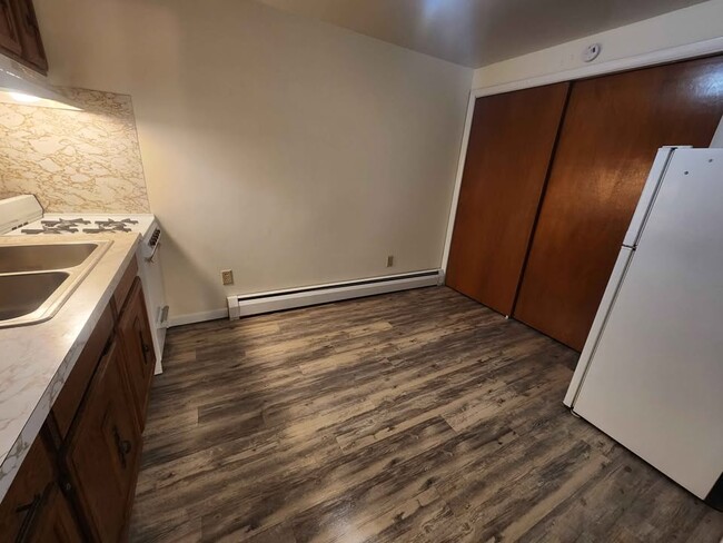 Photo - 430 Jordan Ave