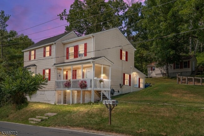 Building Photo - 77 Swartswood Rd Unit 1