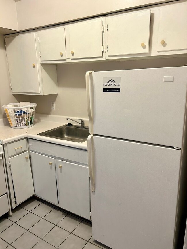 Photo - 319 W Wabash St Unit 1