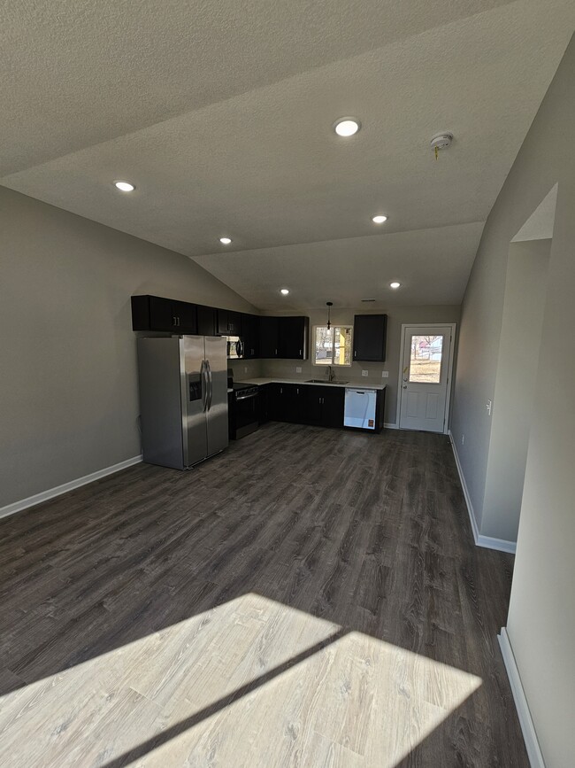 Living Room/Kitchen - 626 Prospect St