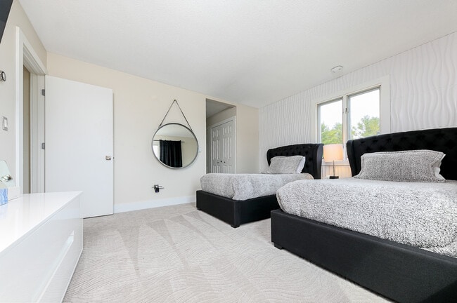 Photo - 5736 Hilltop Way Unidad Condo @ Hilltop - 5736