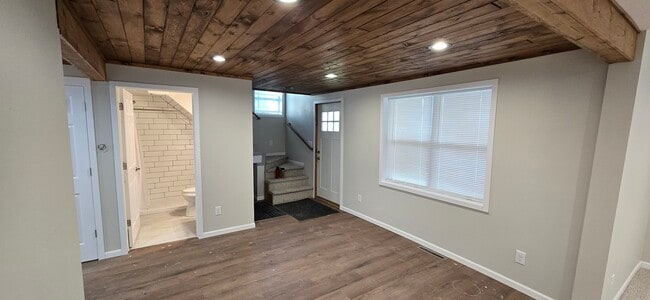 Photo - 710 S Oak St