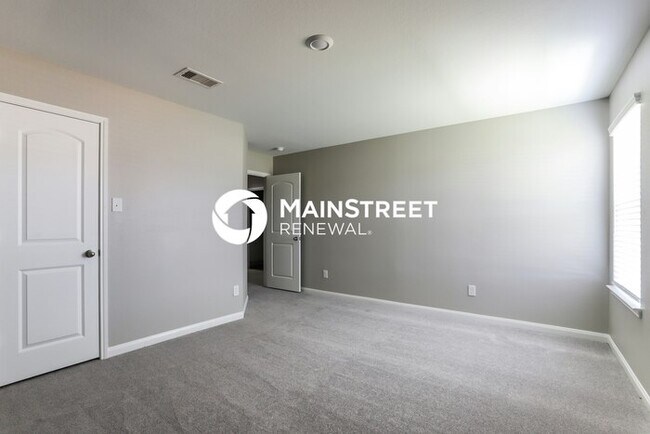 Photo - 5 Bedroom Pet-Friendly Home in Magnolia, TX with Main Street Renewal