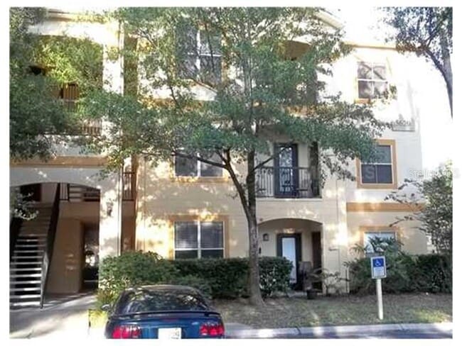 Building Photo - 5620 Pinnacle Heights Cir Unit 303