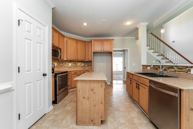 Photo - 2508 Oak Creek Ln