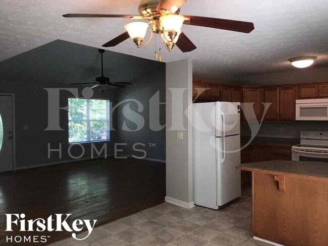 5036 Balus Dr