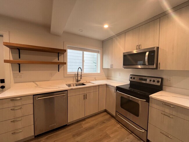 Photo - LB1117 Unidad #B