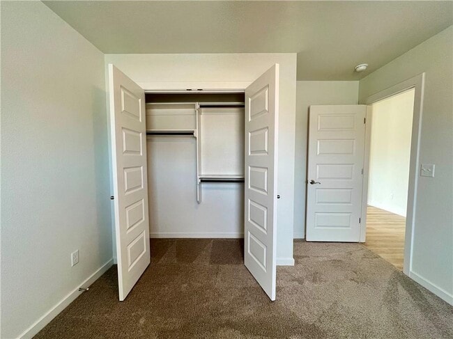 Photo - 682 Kayla Maria St